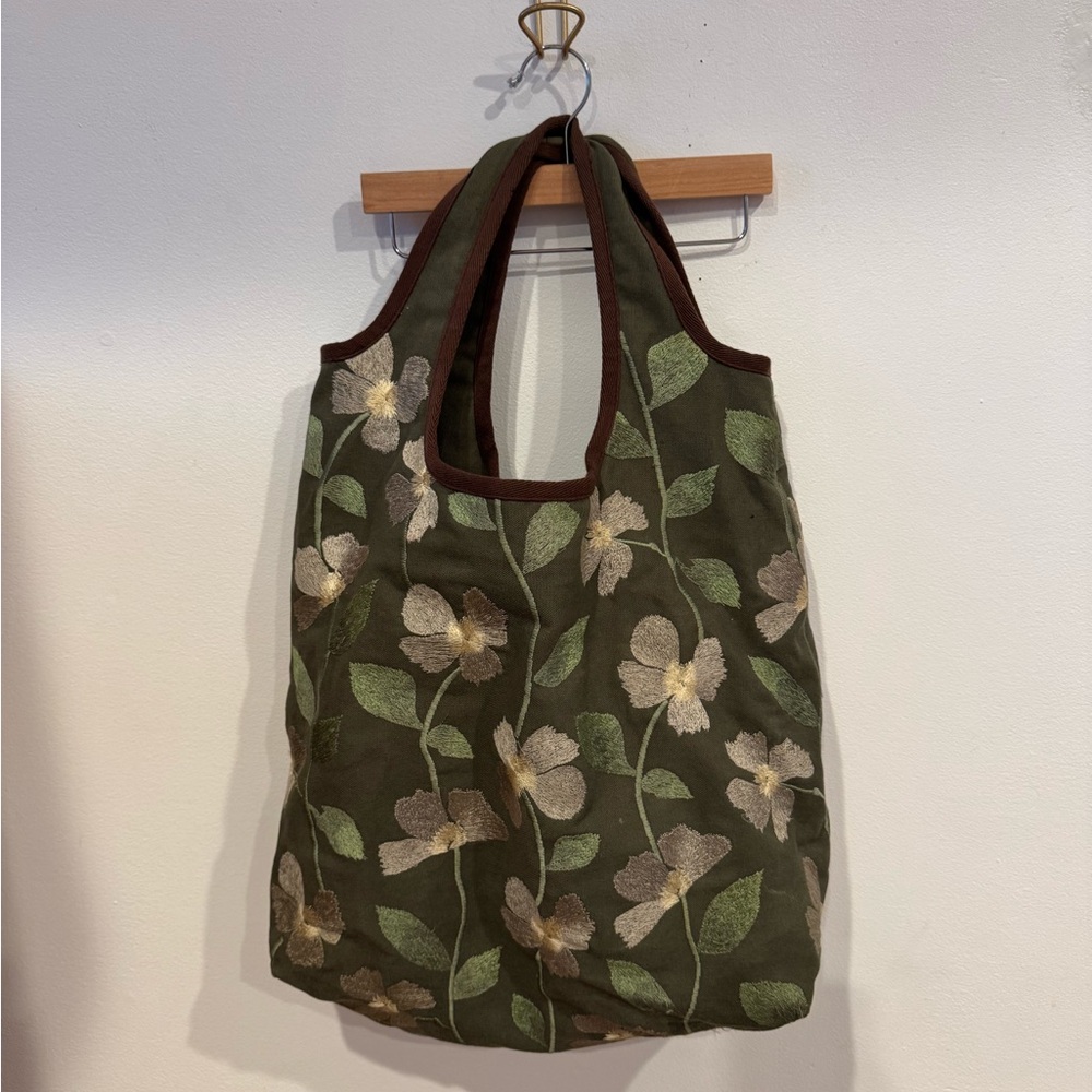 Coldwater Creek Green and Brown Tote Bag with Nature-Inspired Design